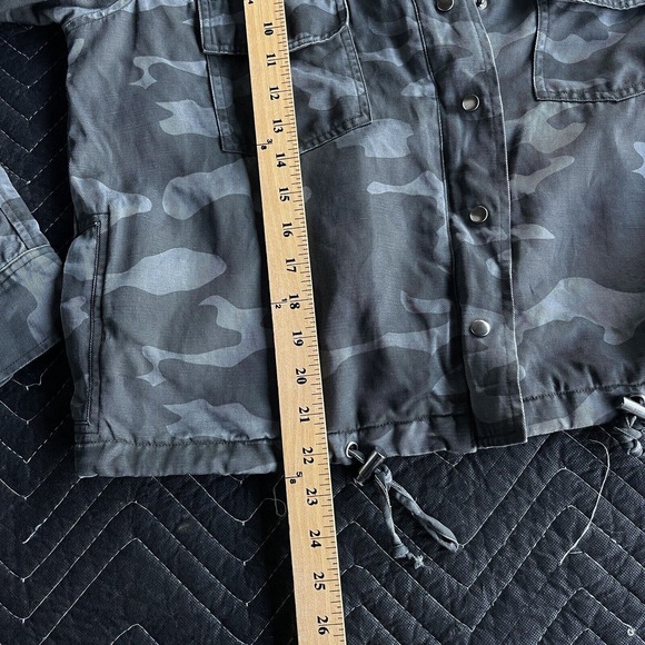 Rails Jacket Womens Medium Collins Camo Military Embroidered Rose Utility - Picture 14 of 14